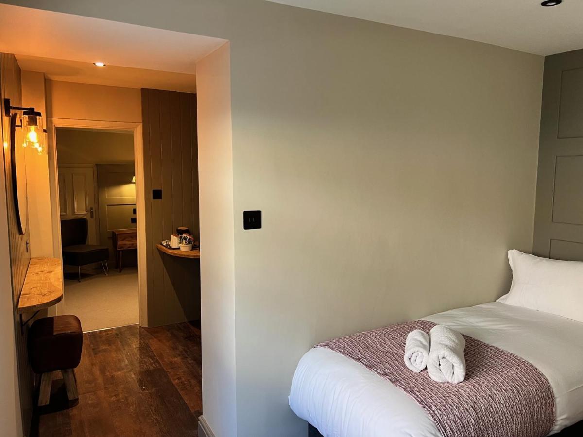 The Punchbowl Inn 3*