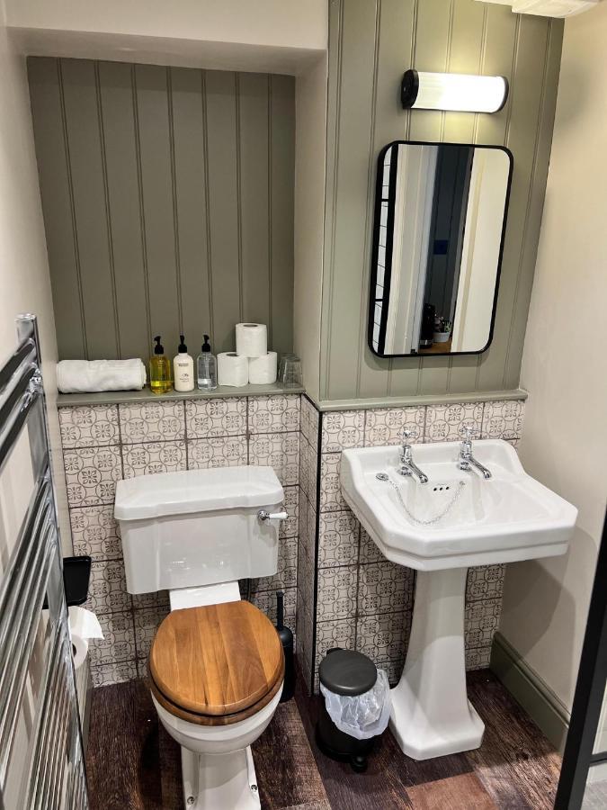 The Punchbowl Inn 3*