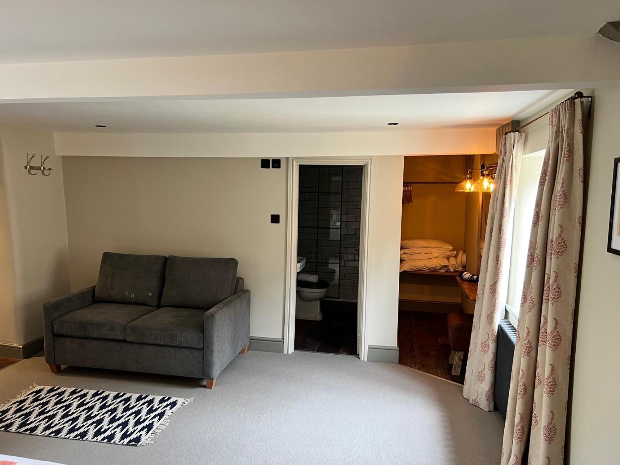 Inn The Punchbowl 3*